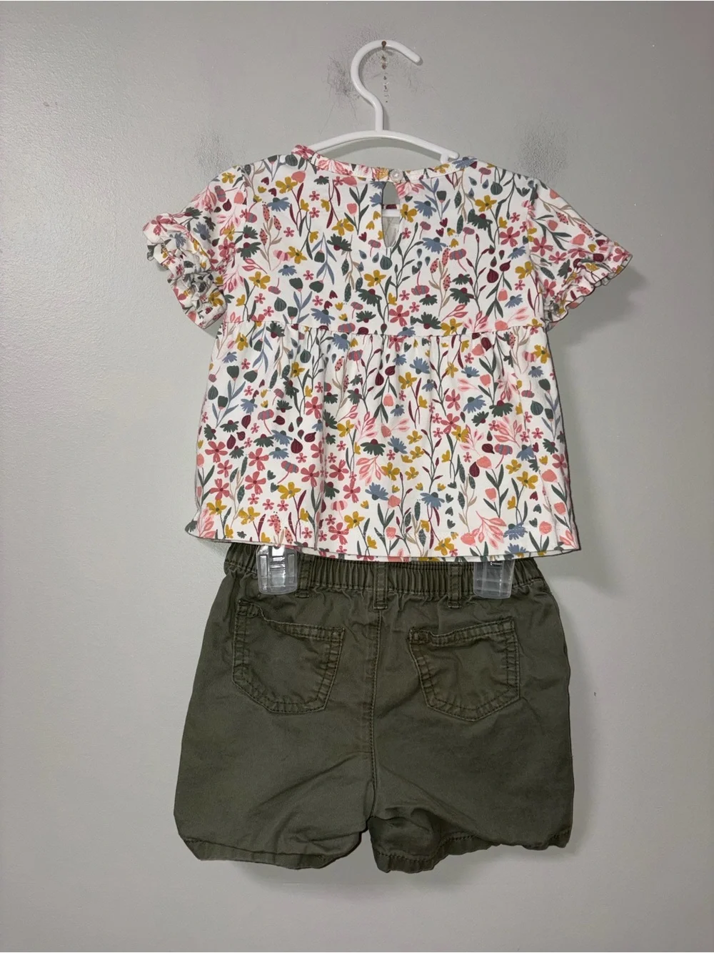Carters White Multicolor Floral Top Olive Green Shorts Outfit Girls 18M